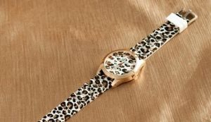 Geneva leopard silicone top